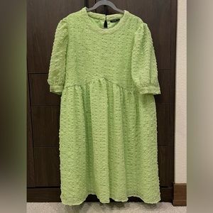 Puff Sleeve Tulip Smock dress with Pearl detail